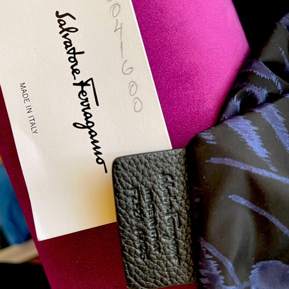 FERRAGAMO Shopping Tote - Picture 6 of 6